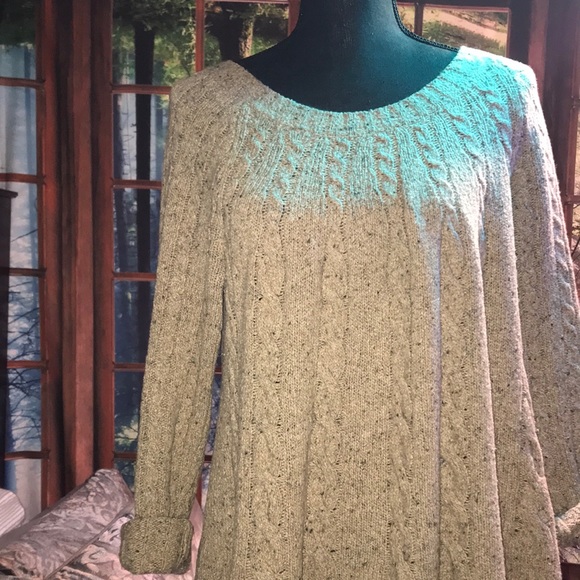 #335-J.Jill (S)Knit long sleeve oversized sweater in excellent shape - Picture 2 of 11